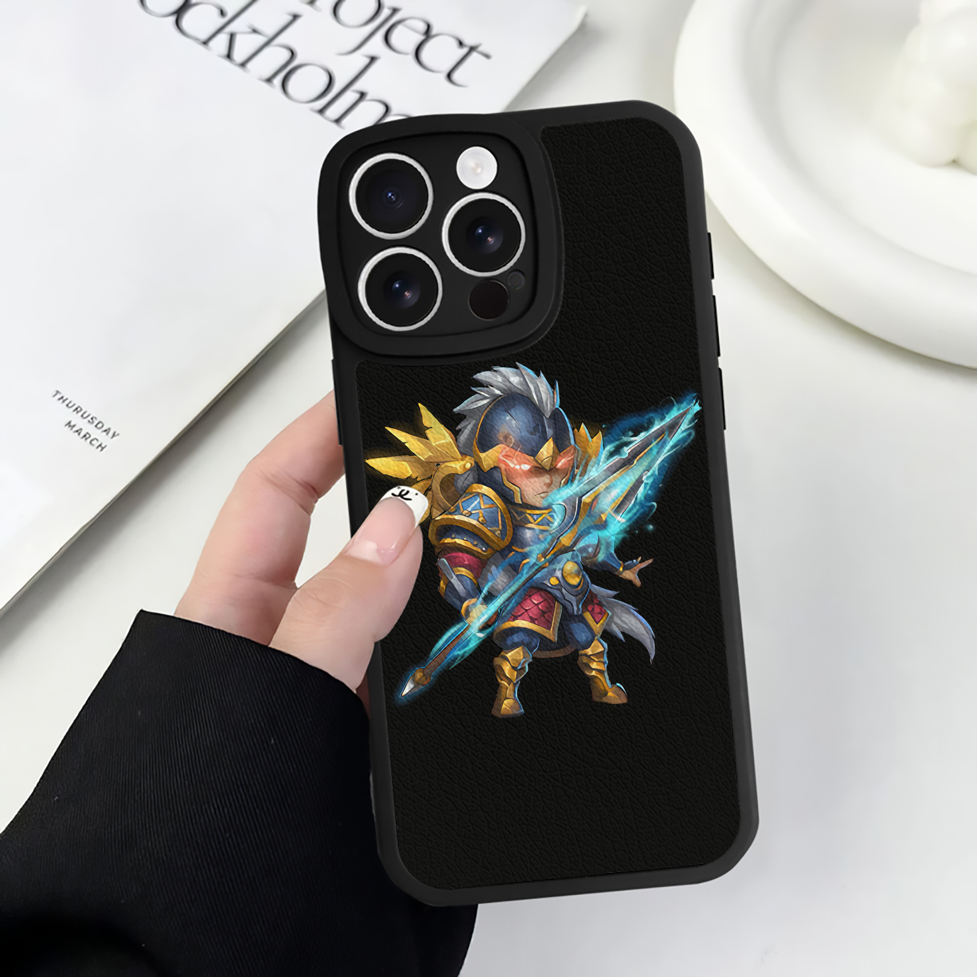 リーグ・オブ・レジェンド League of Legends LOL 【iPhone 16シリーズ対応】シリコンスマホケース（レザー調） 材質：シリコン